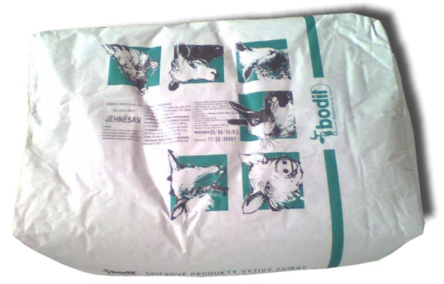 Jehněsan (20 kg) kompletn&iacute; ml&eacute;čn&aacute; krmn&aacute; směs pro jehňata
